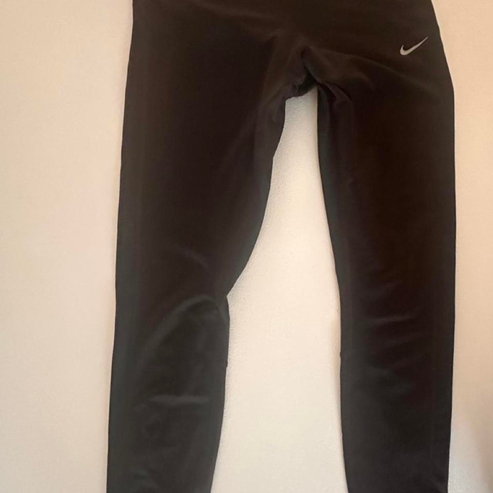 Nike black leggings size small